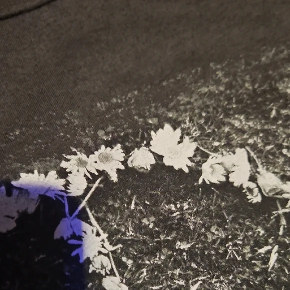 Women's Peace Sign Tank Top - Picture 4 of 6